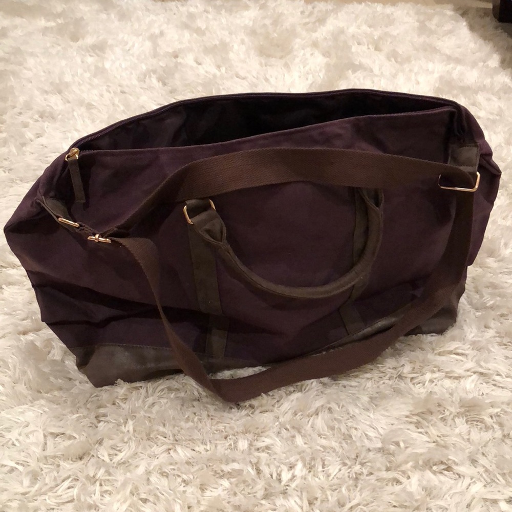 NWT. Large purple ULTA bag🍩💕